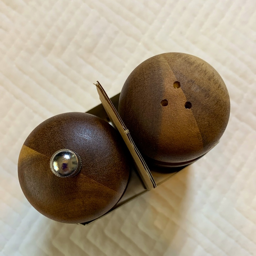 NWT 2 Piece Acacia Wood Turned Salt Shaker & Pepper Grinder Set - Threshold - Picture 5 of 11